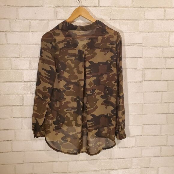 Zenana Styles full-button camo blouse - Picture 10 of 12